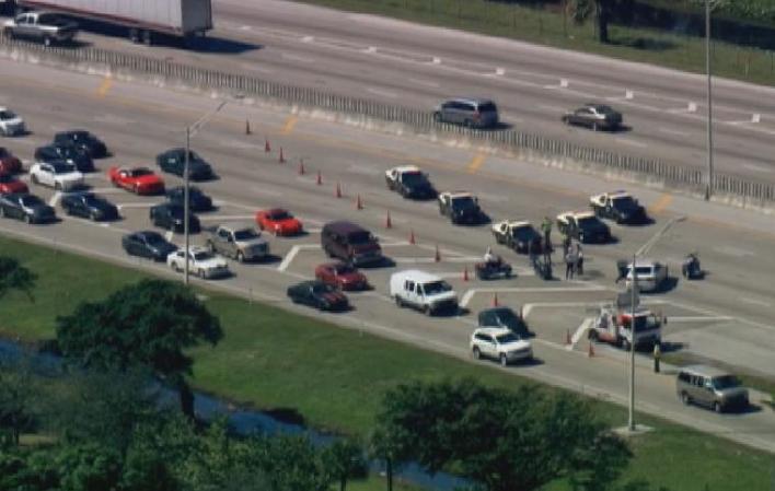 Imágenes tomadas desde el helicóptero de Telemundo 51 del lugar donde un policía de Broward ha resultado herido en un tiroteo.