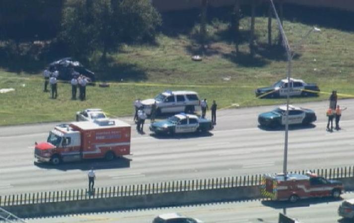 Imágenes tomadas desde el helicóptero de Telemundo 51 del lugar donde un policía de Broward ha resultado herido en un tiroteo.