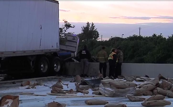 Imágenes de un accidente entre dos camiones ocurrido en Okeechobee Road.