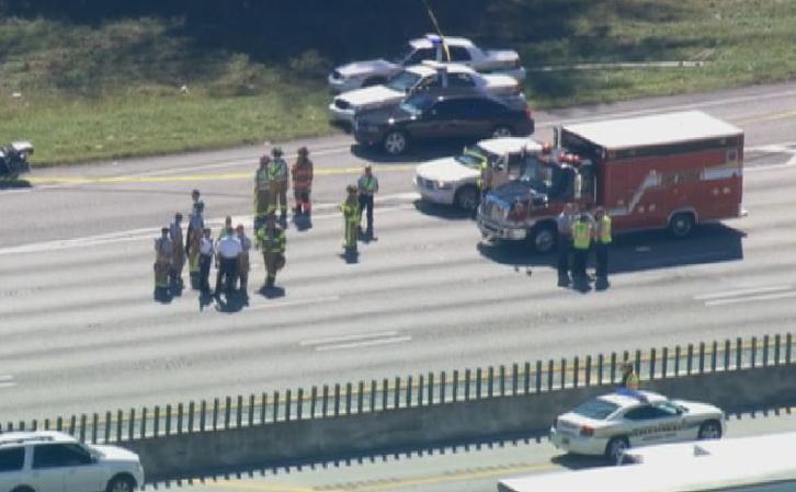 Imágenes tomadas desde el helicóptero de Telemundo 51 del lugar donde un policía de Broward ha resultado herido en un tiroteo.