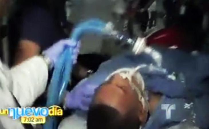 El ex campeón mundial de boxeo Héctor "El Macho" Camacho fue herido de bala en la cara cuando estaba dentro de un automóvil.
