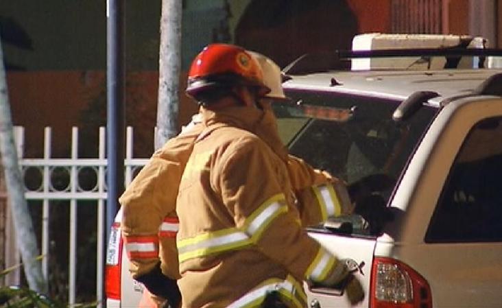 Impactantes imágenes del vehículo que se estrelló contra una residencia en Miami.