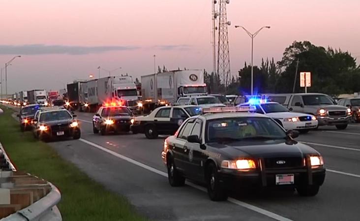 Imágenes de un accidente entre dos camiones ocurrido en Okeechobee Road.