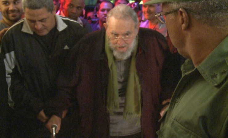 8 DE ENERO, 2014-Fidel Castro asistió a la inauguración del “Kcho estudio Romerillo, Laboratorio para el arte”, un núcleo cultural sin fines de lucro para la experimentación, el desarrollo y la difusión de las artes.