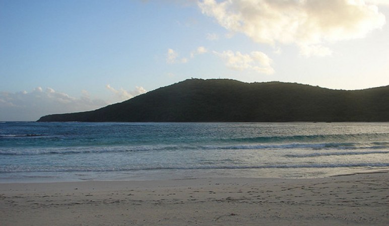 Flamenco Beach, Culebras. Es una hermosa playa que no tiene olas por lo que es perfecta para hacer "snorkel".