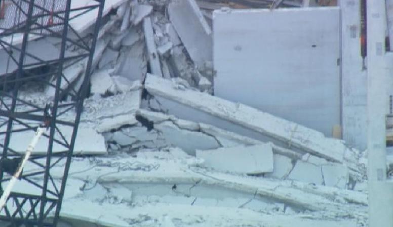 Imágenes tomadas desde el helicóptero deTelemundo 51 tras derrumbarse un garaje de varios pisos en el recinto del Miami-Dade College del Doral.