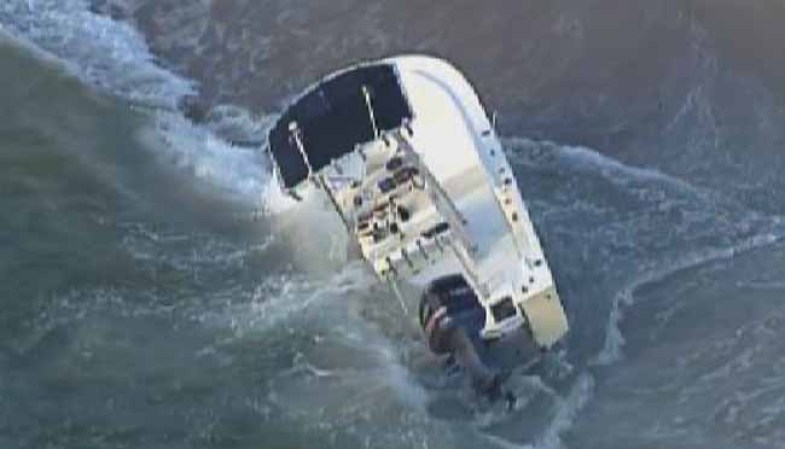 29 DE SEPTIEMBRE, 2013-La policía de Fort Lauderdale está investigando después de que un bote que contiene drogas llegó a la orilla en la madrugada de este lunes.