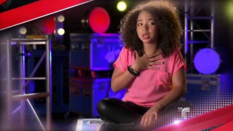 Paola dice que la canción de Selena "No me queda más" que lo toca interpertar es todo un reto.