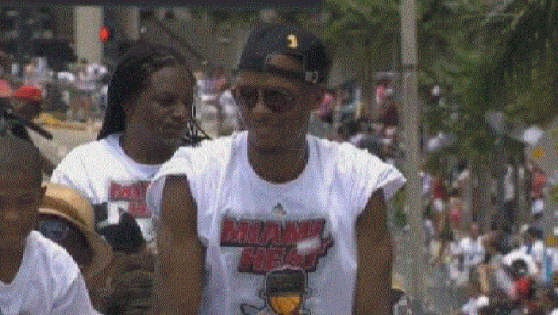 Magistral desfile de la victoria de los campeones Miami Heat
