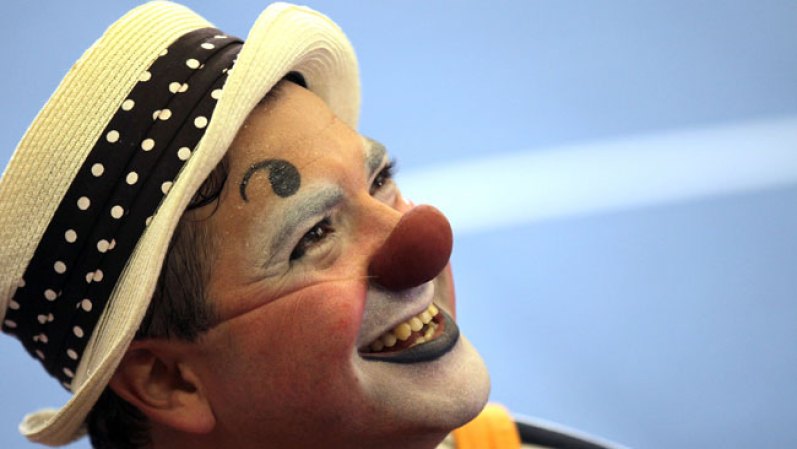 Ringling Brothers and Barnum & Bailey Circus presenta en Miami su famoso espectáculo en el cual se incluye por primera vez un grupo de acróbatas cubanos.