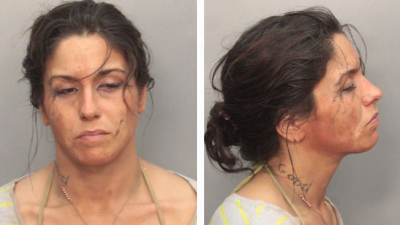 Natalie Morejon fue arrestada el 2/25/13 acusada de : <br />COCAINE/POSSESSION