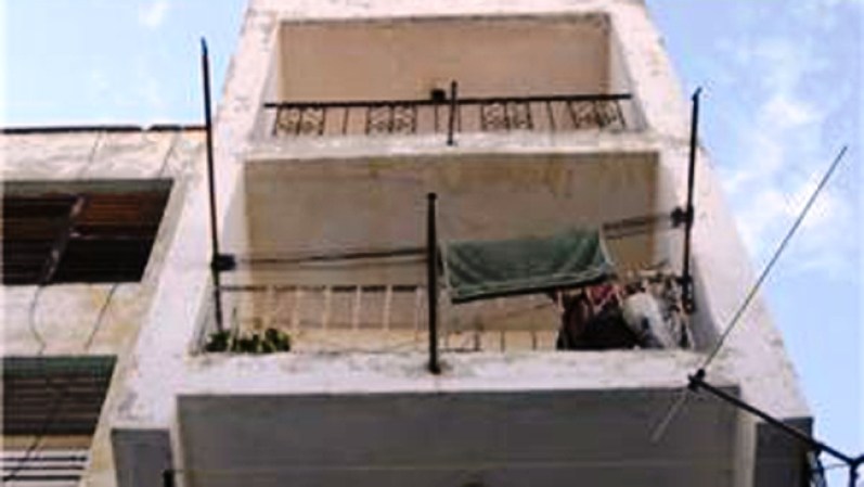 Apartamento: 3 cuartos, 1 baño<br />Precio: $ 30,000. <br />Dirección: en Centro Habana, Ciudad Habana.