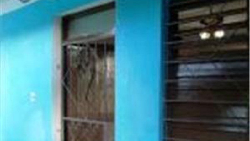 Apartamento: 2 cuartos, 1 baño.<br />Precio: $ 12,000. <br />Dirección: Habana del Este, Ciudad Habana.