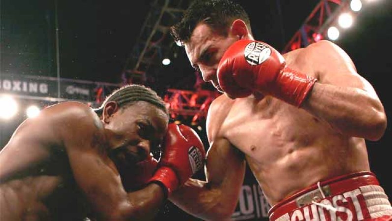 Guerrero nació el 27 de marzo en 1988 en Gilroy, California. Su sangre es mexicana.