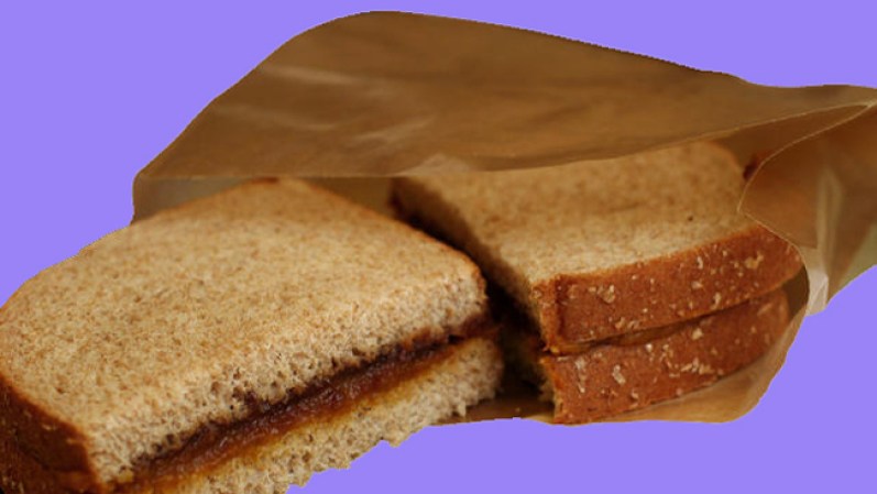 A pesar del temor a consumir carbohidratos, estos son necesarios para el cuerpo. La clave está en consumir granos integrales o harinas no procesadas.