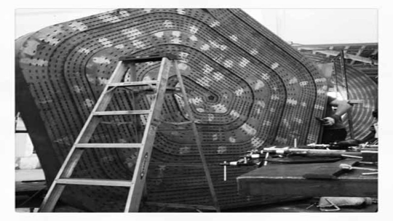 El taller durante la elaboración de una de las gigantescas esculturas.