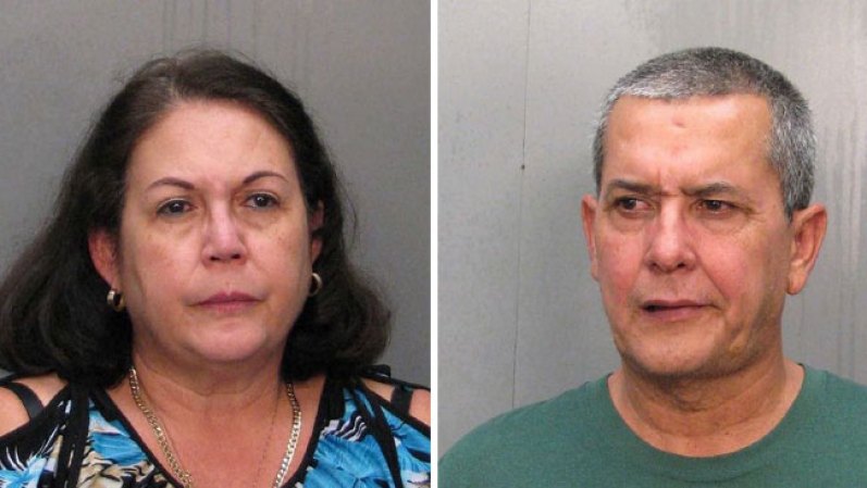 13 DE DICIEMBRE, 2012:Samela y Pedro Hernández están acusados de inyectarle ilegalmente a sus clientas sustancias para levantarles el trasero.