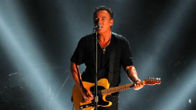 Bruce Springsteen fue una de las grandes figuras que se presentaron durante la noche.