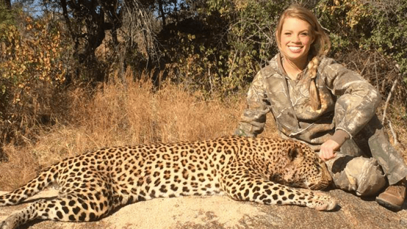 1 DE JULIO, 2014: Una joven de Texas ha creado controversia por matar animales en África y subir las fotos de sus trofeos a las redes sociales.