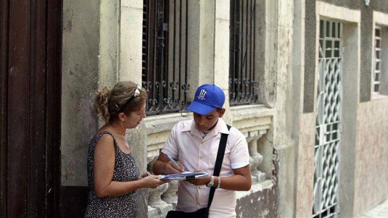 15 DE SEPTIEMBRE, 2012: Cuba inicia su primer censo de la última década con la expectativa de actualizar sus datos y hasta determinar cómo pueden haber influido en la población algunas de las recientes reformas emprendidas en la isla.