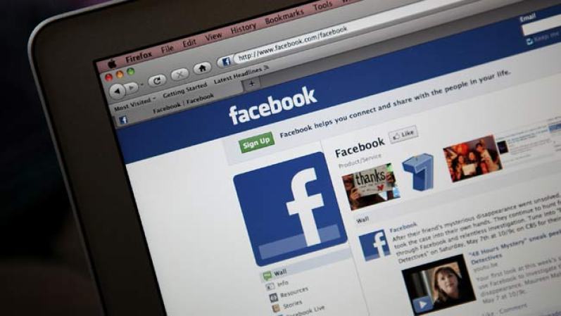 ¿Cuántas veces no te encuentras con mensajes en facebook que no te sirven para nada, que no te permiten ver otros que sí te interesan o que simplemente te dan ganas de apagar la computadora?
