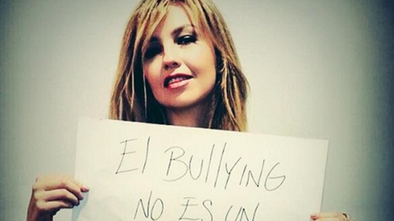 JUNIO 2014 - Famosos, deportistas y no tan famosos se han unido a una campaña para pedir un #Basta_MX y acabar con el acoso escolar.