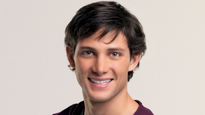 Gabriel Coronel como Mauricio Blanco