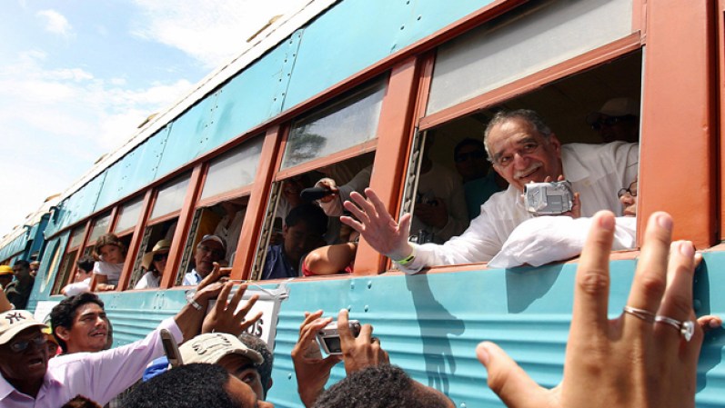 Gabo, como se le conocía, viajó a su pueblo natal por última vez el 30 de mayo de 2007. Lo hizo en tren y fue recibido como un héroe por sus coterráneos.