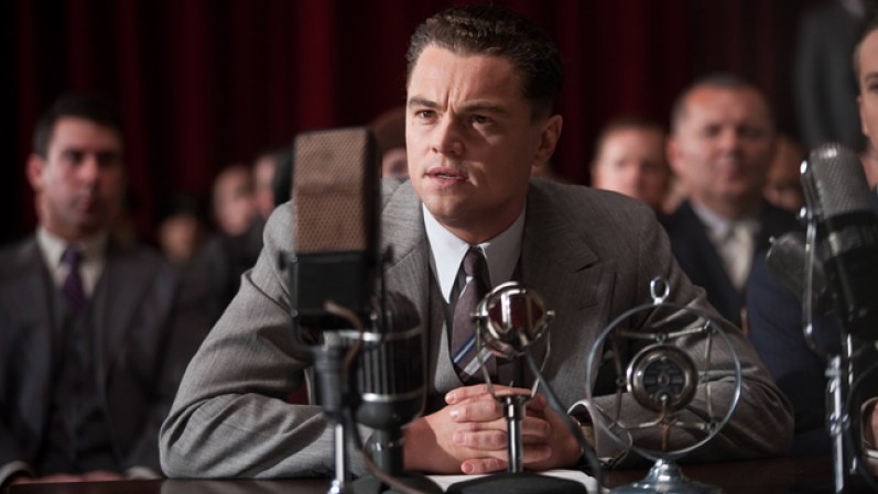 J. Edgar. Como el rostro del cumplimiento de la ley en Estados Unidos por más de 50 años, J. Edgar es tanto temido y admirado. Pero tras las puertas, escondió secretos que pudieron haber destruido su imagen, su carrera y su vida. Con las actuaciones de Leonardo DiCaprio, Armie Hammer y Naomi Watts. En los cines el 9 de noviembre.