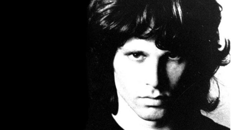 Jim Morrison, 27 años (1943-1971): el famoso líder de la banda The Doors es considerado por la revista Rolling Stones como el número 47 de los 100 Grandes Cantantes de Todos los Tiempos. Murió en París supuestamente de sobredosis de heroína.