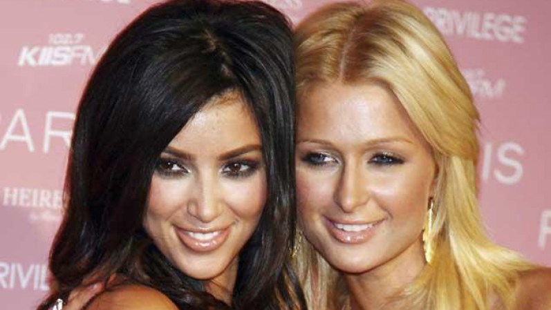 Además, es muy amiga de Paris Hilton, de reconocida fama y multimillonario apellido.