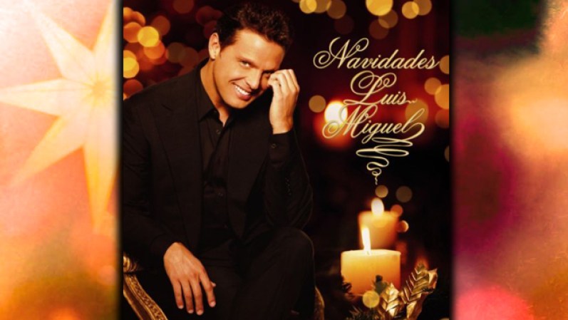 Luis Miguel tampoco podía faltar con un disco de los clásicos navideños del inglés al español.