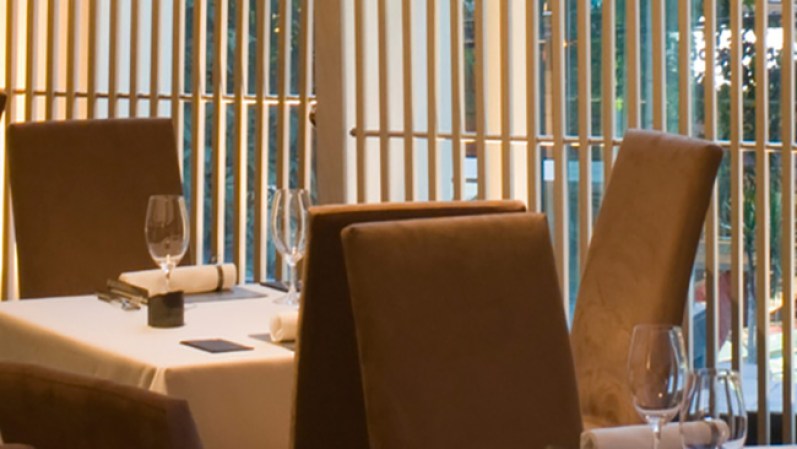 En el Restaurante Biko Bruno Oteiza y Mikel Alonso apuestan por la cocina 'gachupa', una exitosa fusión vasco-mexicana. Presidente Mazaryk No. 407, interior de la Plaza Zentro. Promedio $40 por persona.