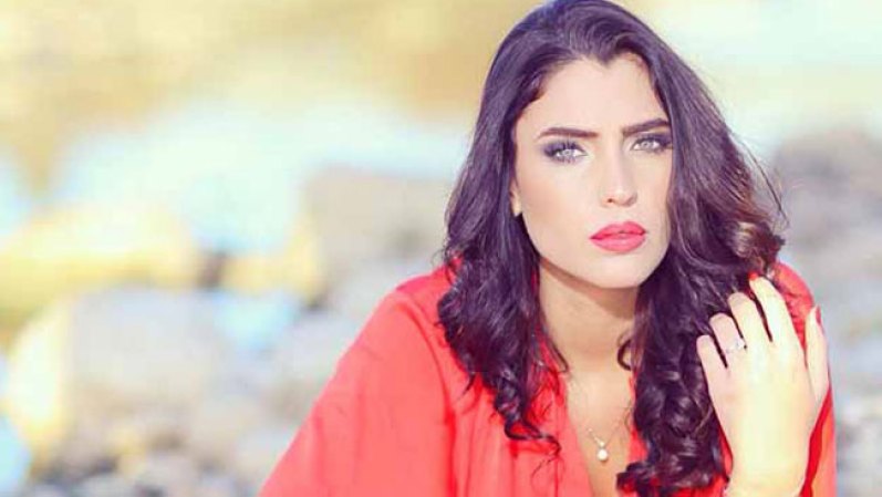 La joven de 18 años Mor Maman pasó de ser la chica gorda de la clase a colgarse el título de Miss Israel 2014. Todo un ejemplo de superación.