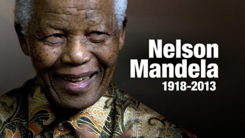 05 DE DICIEMBRE DE 2013: El expresidente sudafricano llevaba semanas convaleciente tras haber sufrido varias afecciones, entre ellas una infección pulmonar. <br /><br /><br /> Fallece Nelson Mandela a los 95 años <br />
