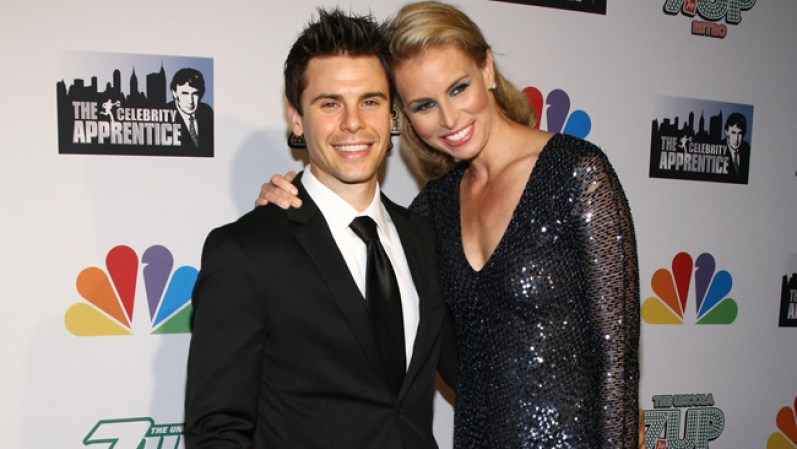 La modelo Niki Taylor y el piloto de carreras del NASCAR Burney Lamar se casaron en diciembre de 2006. En vez de regalos, la pareja pidió donaciones para niños con enfermedades terminales.