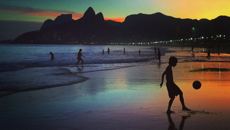 La magia del mundial envuelve Brasil y pinta de colores a la capital de la Samba. Conoce en esta galería los diferentes rincones de este hermoso país visto de un ángulo especial.