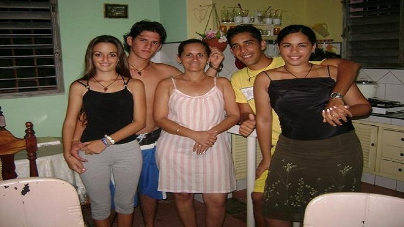 Mi Cuba bella, como te extraño, eres mi tesoro, y estoy orgullosa de ser cubana.