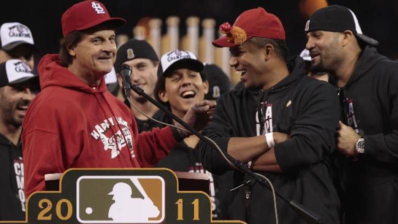 San Luis, campeón de la Serie Mundial - En una Serie Mundial poco menos que increíble, los Cardenales de San Luis se titularon campeones de las Grandes Ligas en 2011. La novena guiada por Tony La Russa nunca se amilanó y se consagró por décima primera vez en su historia al vencer a los Rangers de Texas.