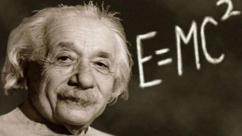 Albert Einstein está en el séptimo con "sólo" $10 millones, seguido por Theodor Geisel en el octavo.