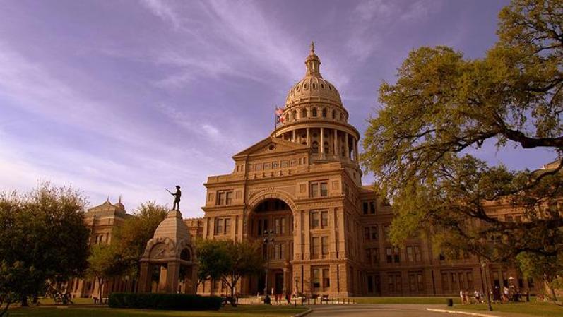 Austin, Texas: Por segundo año, Austin aparece en el primer lugar gracias al crecimiento de la población, el empleo y los pequeños negocios. El costo de vida es más bajo que el promedio nacional. Cuenta con una fuerza laboral educada y es hogar de muchos artistas, músicos y escritores.