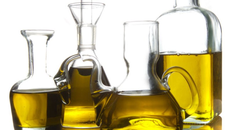 Aceites vegetales: el aporte de ácidos grasos evita el envejecimiento y la descamación prematura de la piel.