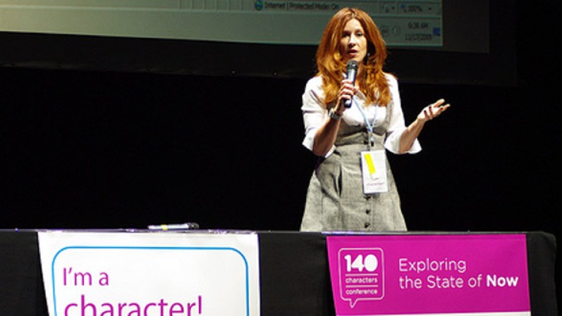 Marsha Collier es autora de 40 libros, muchos de ellos sobre medios sociales y atención al cliente. Gran parte de su labor de difusión se lleva a cabo a través de Twitter @Marshcollier.