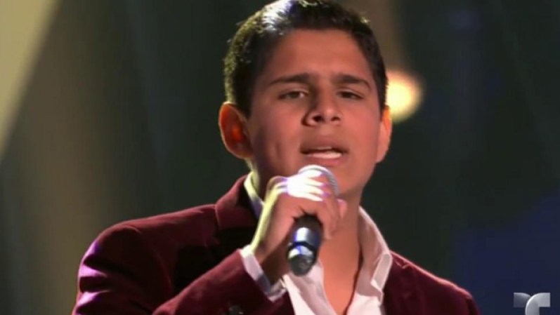 Adam de Balch Springs, Texas de 12 años de edad cantó "Historia de Amor" en las Audiciones a ciegas. Los tres coaches se voltearon y el jovencito de origen gitano eligió al "team Rubio".