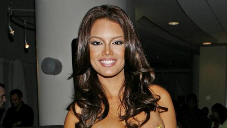 Zuleyka Rivera. Esta bella puertorriqueña, la Miss Universo 2006, ya participó en las novelas de Telemundo Dame Chocolate, Alguien te mira y Aurora, y también en una película.
