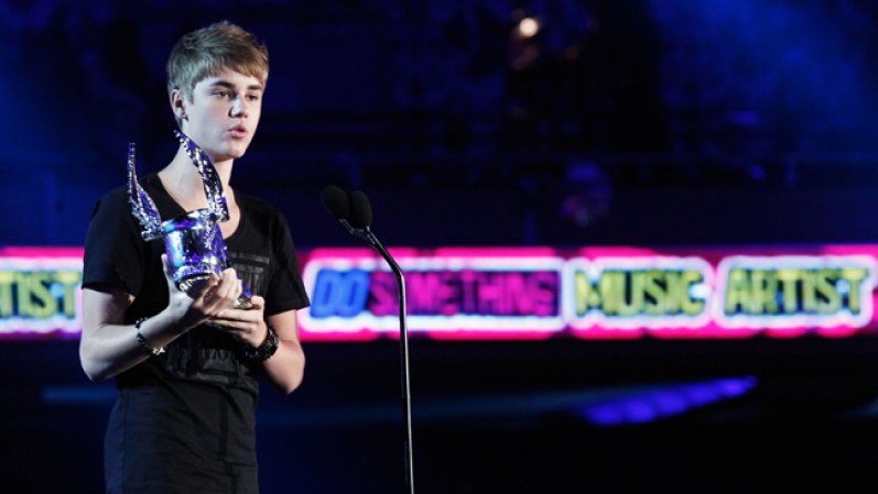 2. Justin Bieber tiene el segundo lugar en cuanto a fans de Twitter, le siguen 13´600,881