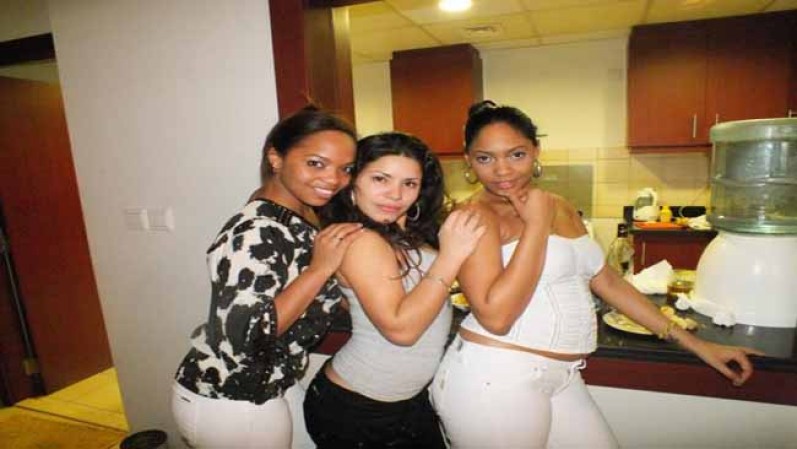 Con Indira Osa y Daimy Valdés.