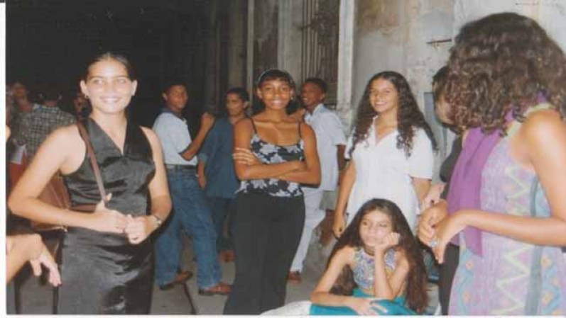Y ahora, la cereza del pastel, en La Habana, Yanettsi, aún adolescente, despuntando... Yanetssi Infante, una cubana más rodando el mundo y conquistándolo.