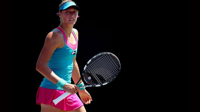 La belga Yanina Wickmayer empezó a jugar como profesional en el 2004. Ha ganado 3 torneos de la WTA