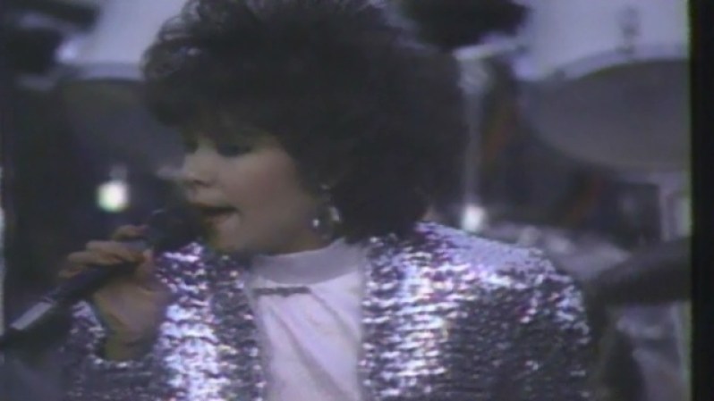 La vida temprana de Selena se desarrolló en estos viajes, los cuales permitieron que la artista ganara gran popularidad en San Antonio.